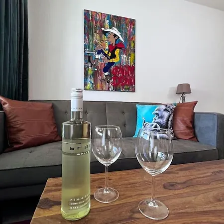 Apartment Mit Gruenblick & Wintergarten Im Schwarzwald