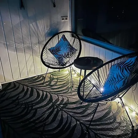 Mit Gruenblick & Wintergarten Im Schwarzwald Apartment *